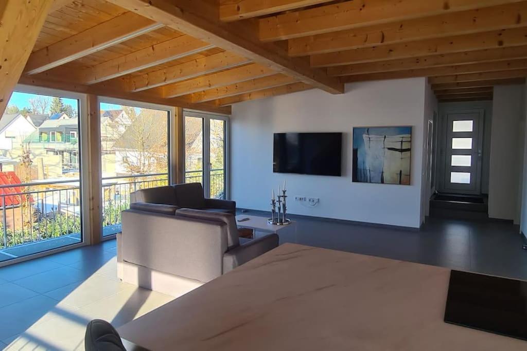Moderne Ferienunterkunft/Wohnung Burgthann 外观 照片