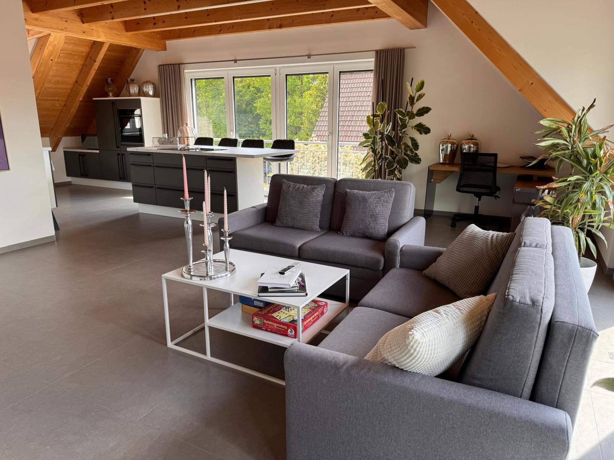 Moderne Ferienunterkunft/Wohnung Burgthann 外观 照片