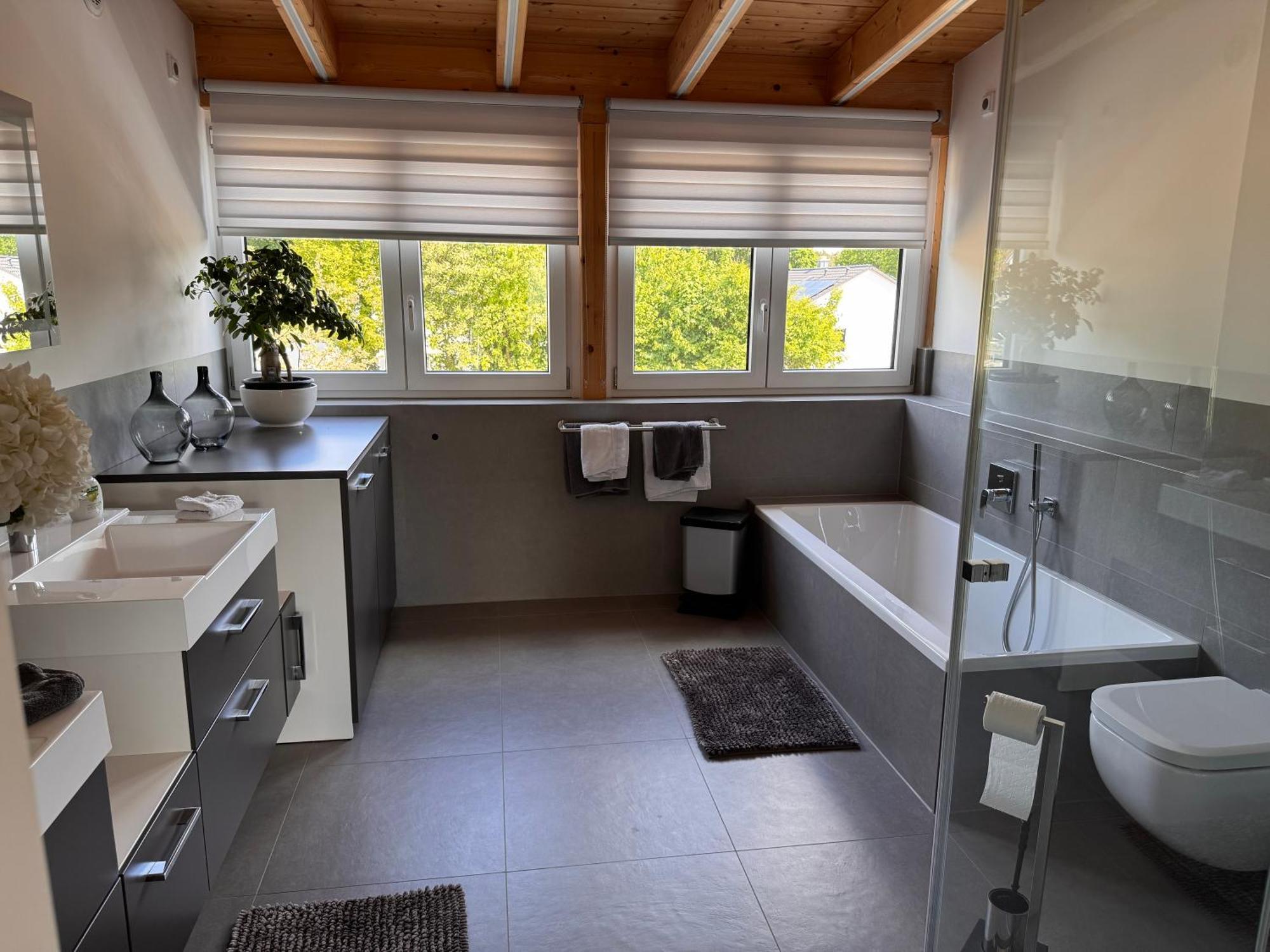 Moderne Ferienunterkunft/Wohnung Burgthann 外观 照片